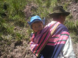 Femme péruviennne et son enfant